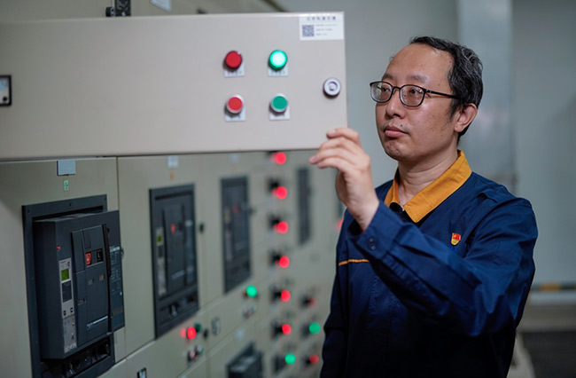 不简单的“10kV”程序员 不简单的“10kV”程序员